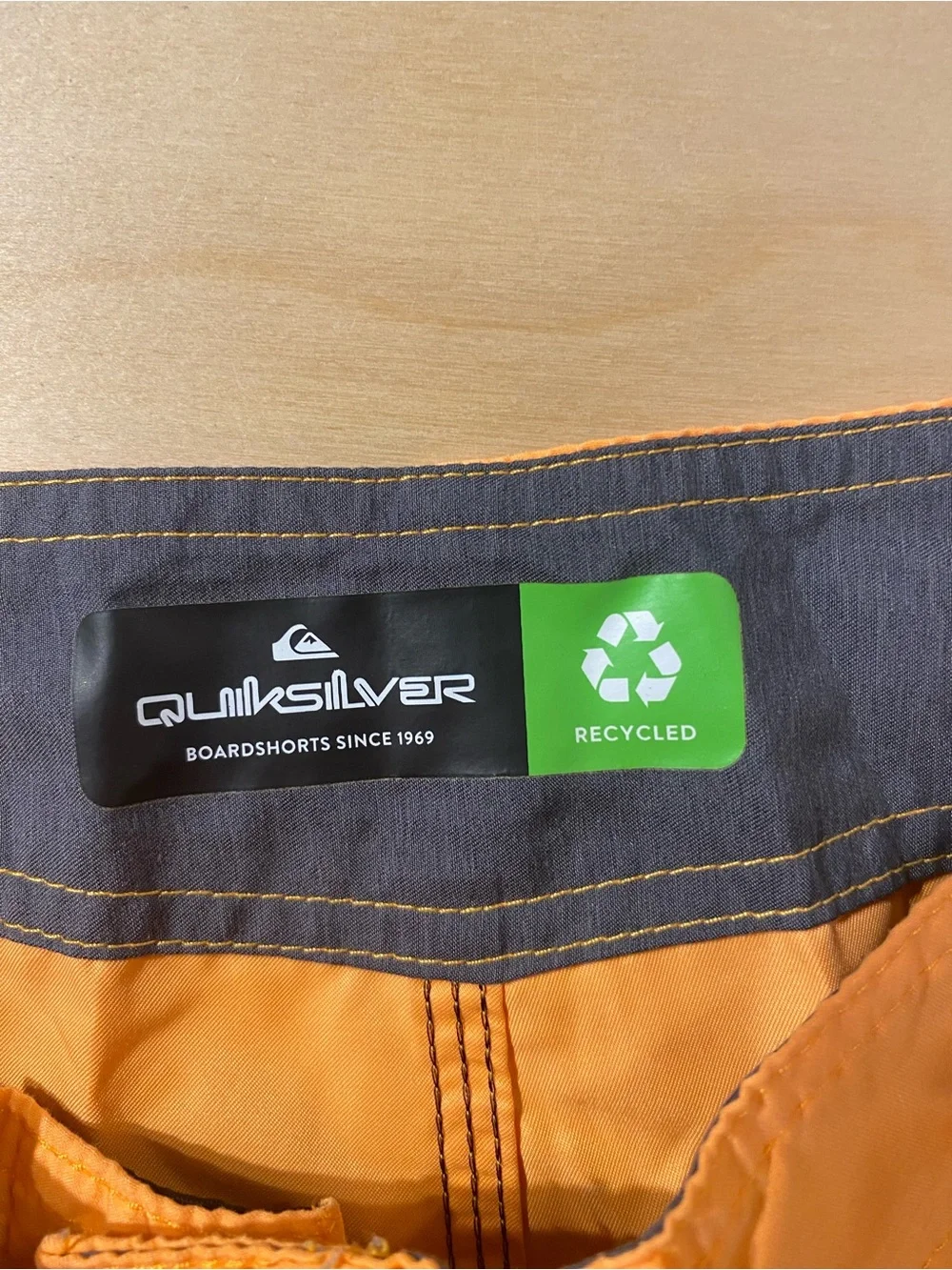 Quiksilver Men’s Orange Board Shorts 38 (BM)